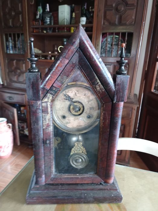 Relógios de parede antigos