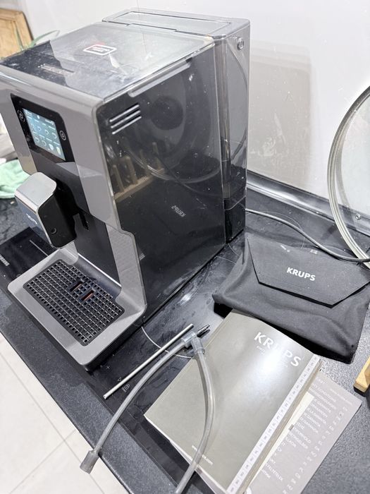 Ekspres Krups Intuition Preference EA872B