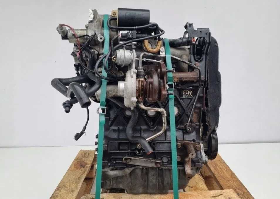 Двигатель 1.9 Трафик F9Q F9K Мотор Двигун Рено trafic Vivaro Виваро