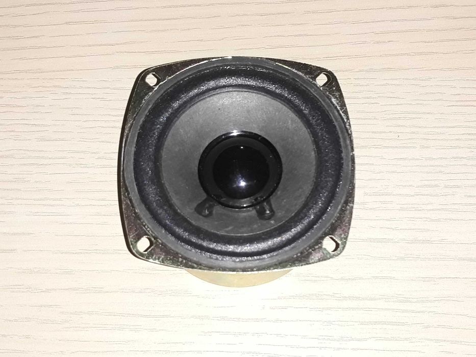 Динамик F&D 80 мм.