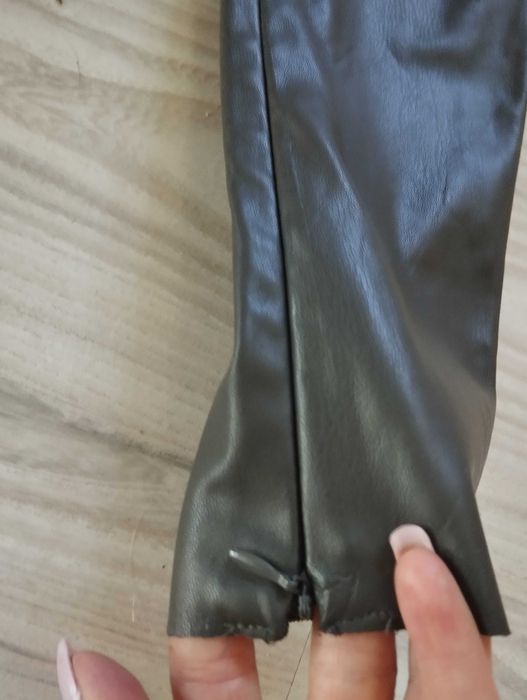 Spodnie Eco skóra zielone oliwkowe Xs Zara