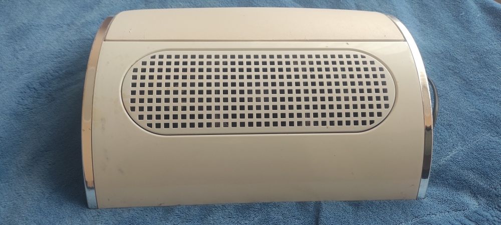 Витяжка для манікюру