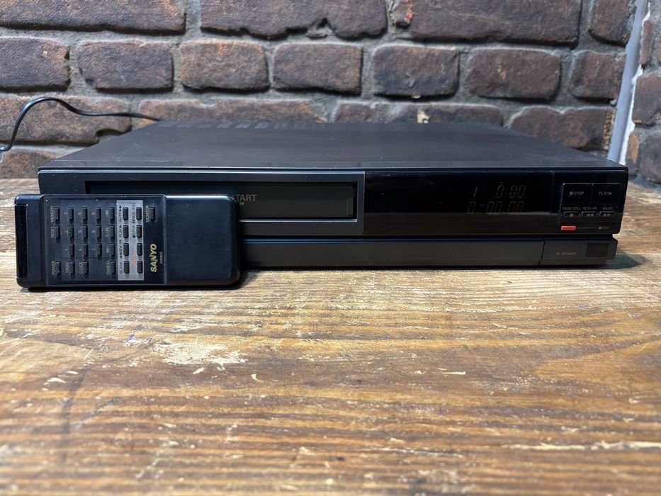 Magnetowid Sanyo VHR 7100 EE