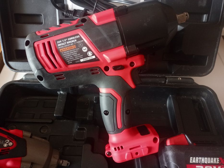 Акумуляторний гайковерт Earthquake XT 20v Impact1/2  EQ38XT 20 3/8