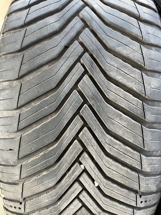 Opony  225/45 R17 Michelin CrossClimate 2