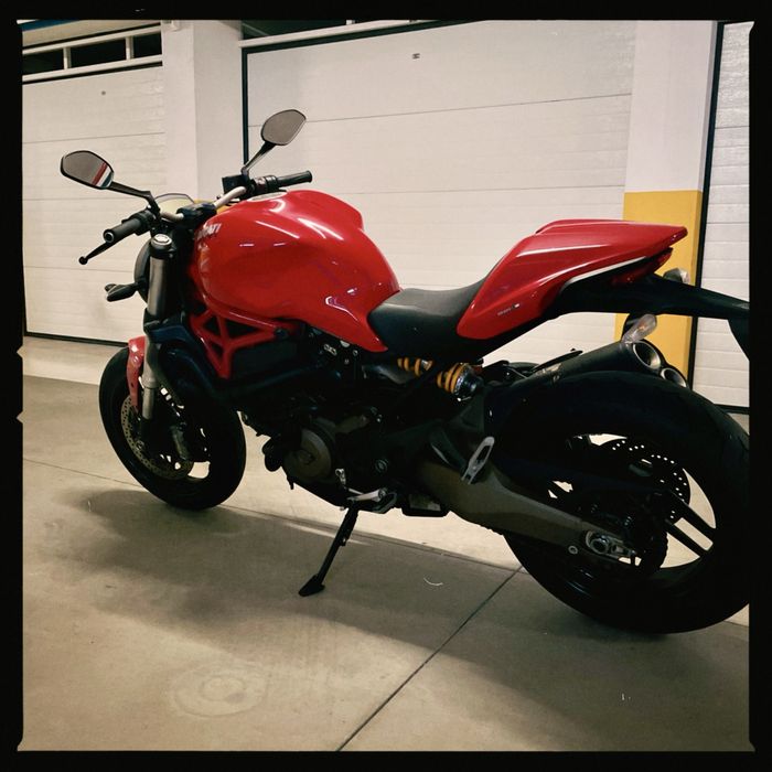 Ducati Monster 821