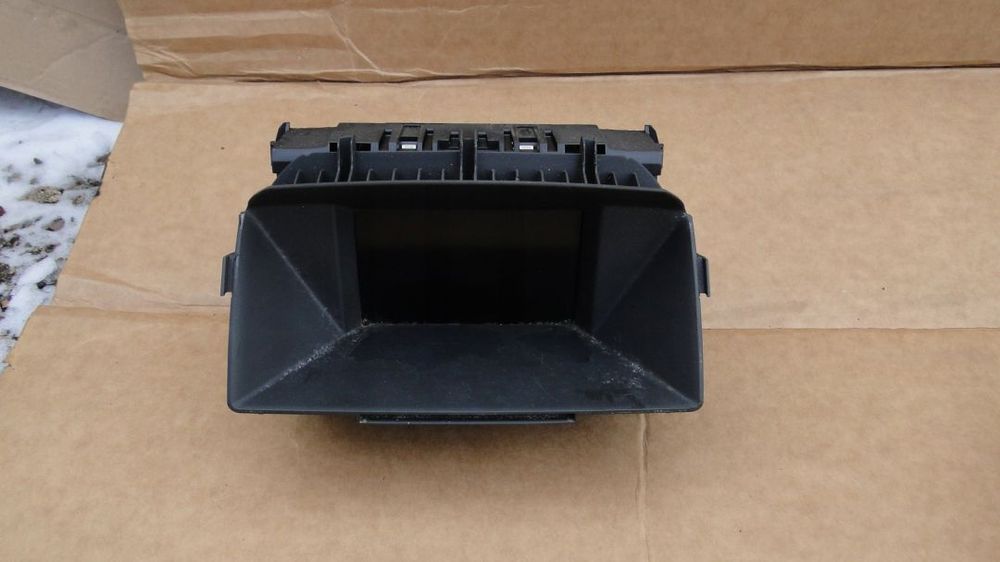 OPEL ZAFIRA B ASTRA III H WYŚWIETLACZ RADIA ZEGAREK EUROPA