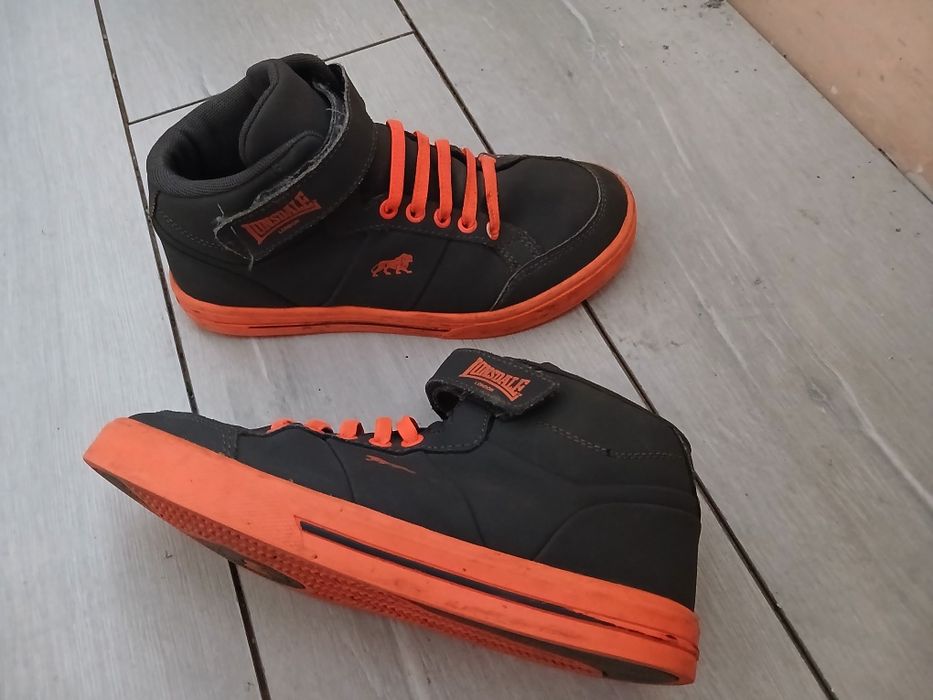 Дитячі кросівки , 2 пари оригінал