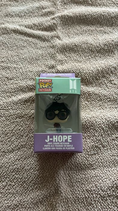 Funko Pop Dynamite j-hope Keychain
