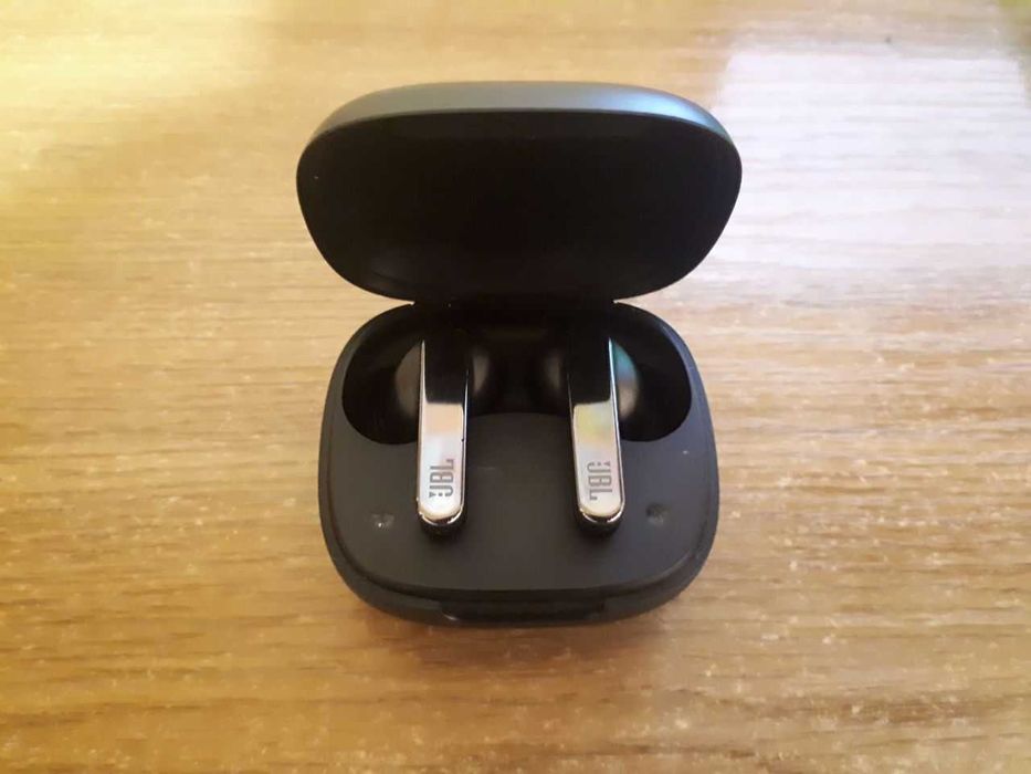 Продам навушники JBL Live Pro 2