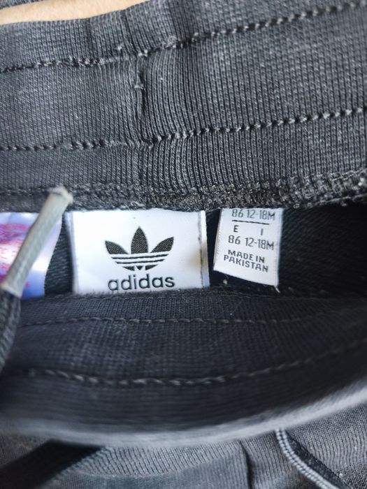 Dres dziecięcy Adidas