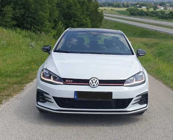 VOLKSWAGEN GOLF 7 GTI РЕШЕТКА бампер разбор шрот golf gti запчасти детали обвес
