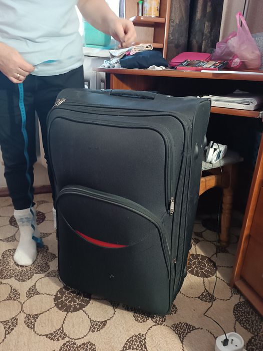 Валіза ХL в гарному стані Wings