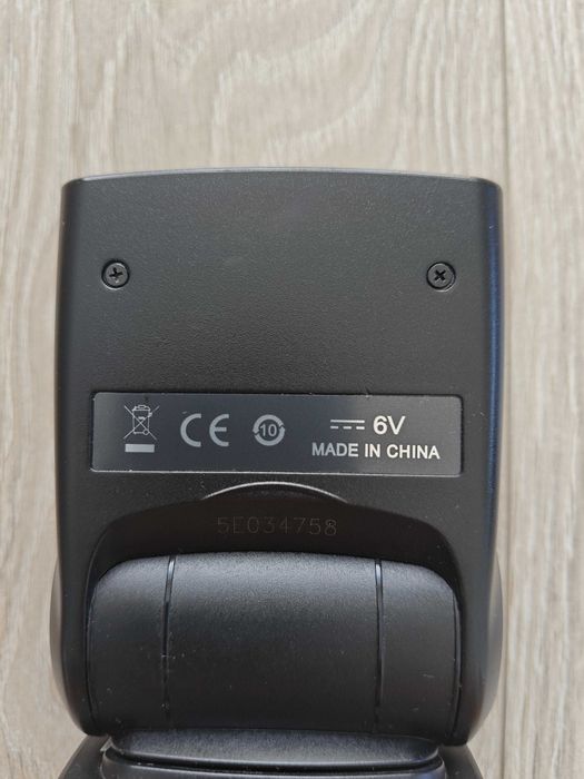 Lampa blyskowa YN565EX do canona