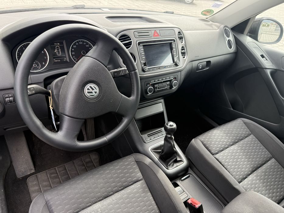 Vendo Vw Tiguan com motor novo 0 km