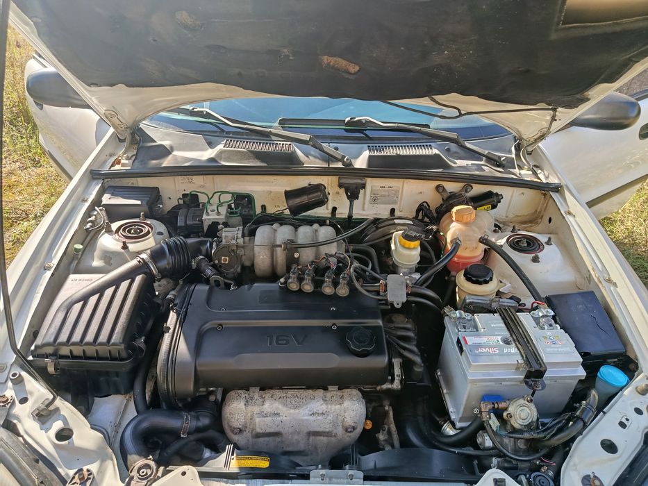 Daewoo Lanos . .