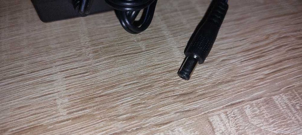 Adapter Ładowarka Anlink wtyk 5.5x2.1-1.8m