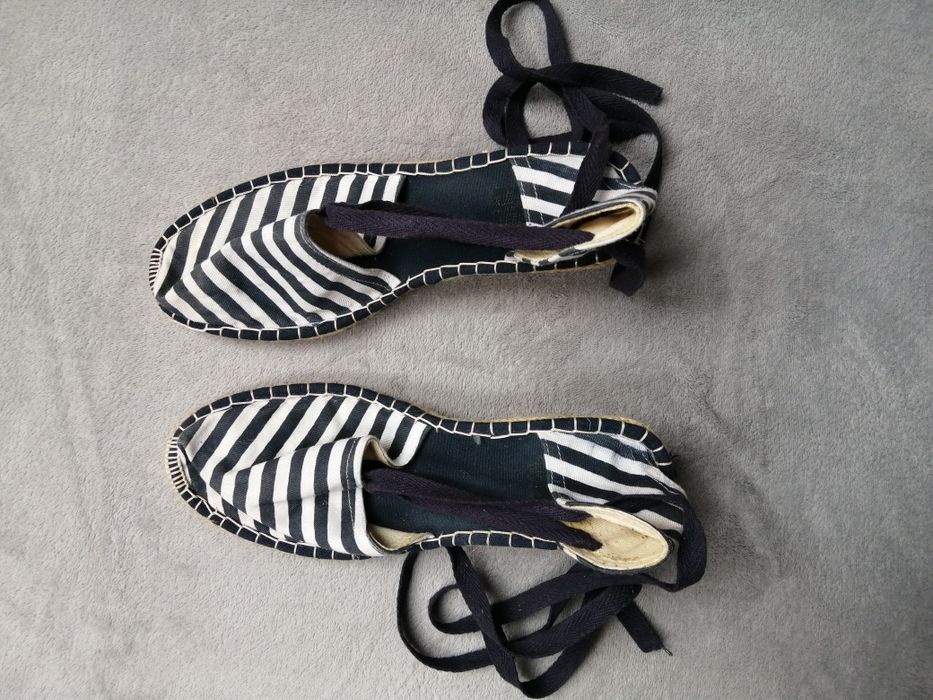 Espadryle na koturnie