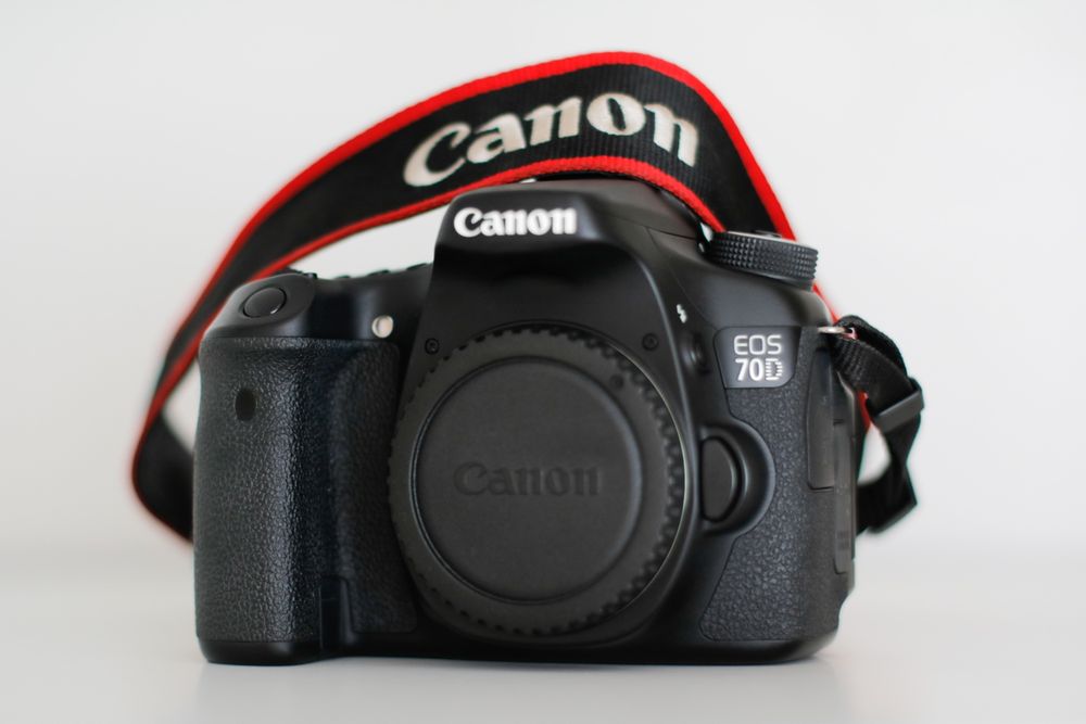 Canon 70D, новий стан. Можна з об'єктивом