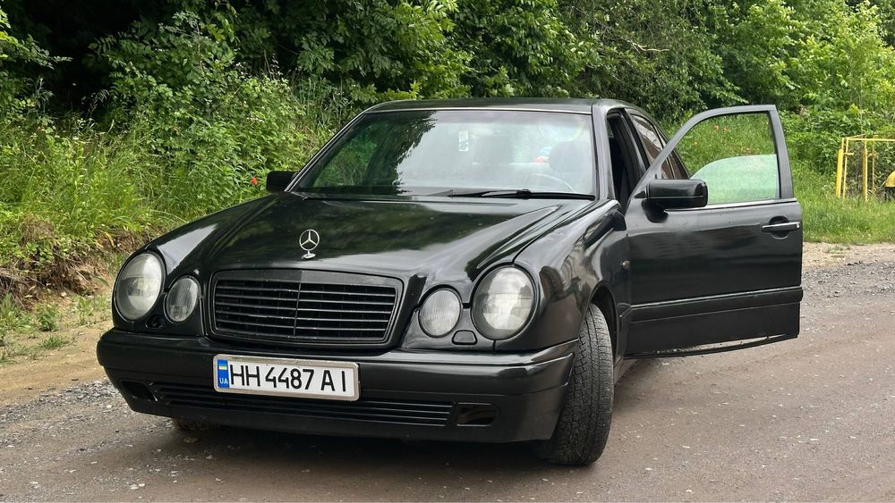 Продам  Mercedes W210 E280