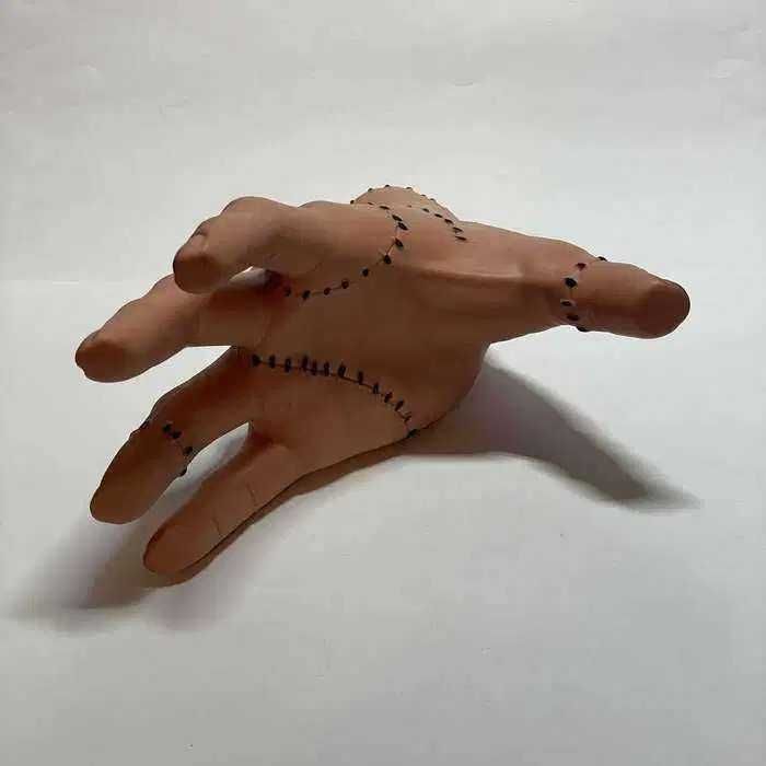 Ręka Wednesday Rodzina Addamsów Rąsia Netflix Halloween Ozdoba