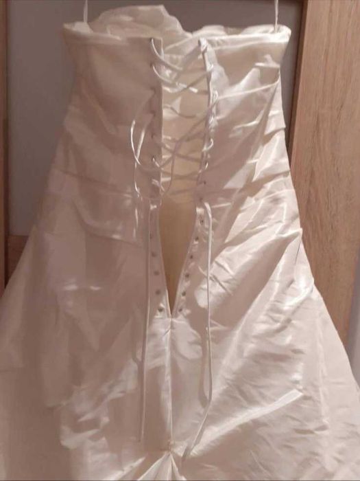 Suknia ślubna 40 romiar