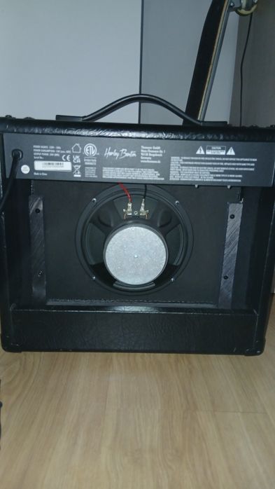 wzmaciacz do gitary elektrycznej Harley Benton HB-20R amplifier grill pudło