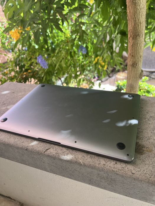 Macbook air 13” 2018