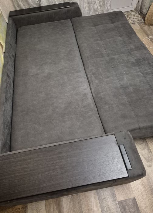 Продам диван антикоготь терміново
