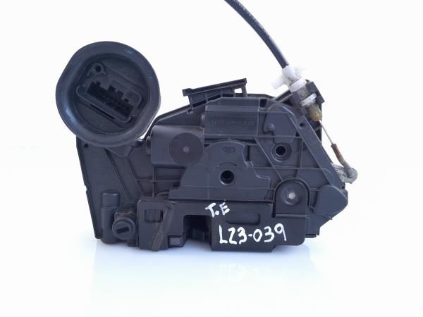 Fechadura / fecho porta trás esquerdo VOLKSWAGEN Golf VI (5K1)
