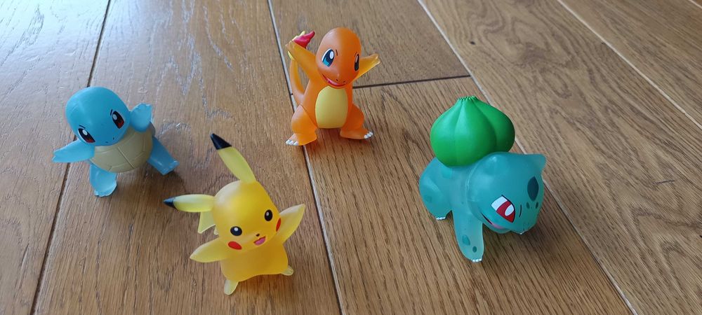 Pokemony figurki zestaw