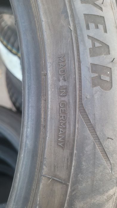 255 45 20 Goodyear UltraGrip Perfomance+