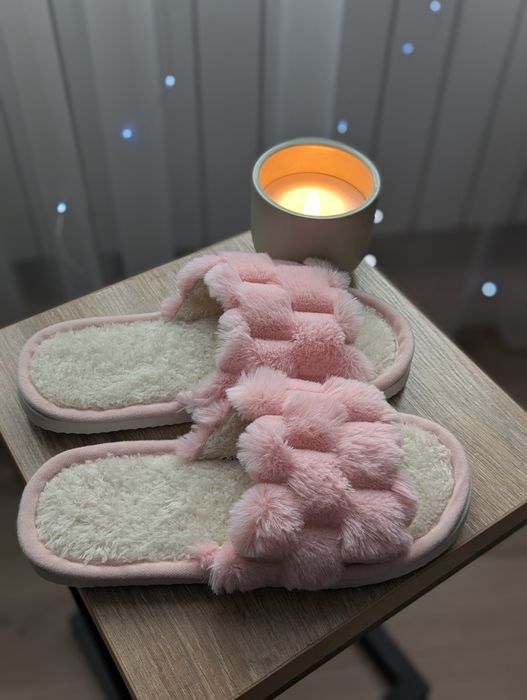 Кімнатні ,хатні тапочки