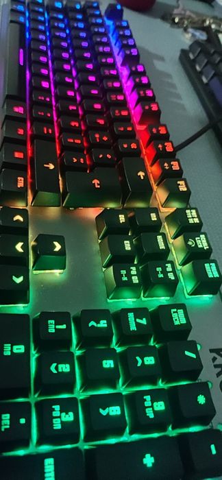 Teclado Gaming KROM Kernel (Mecânico - Português)