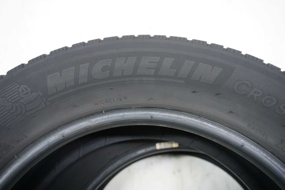 Резина\Шини 205/60 R16 Michelin