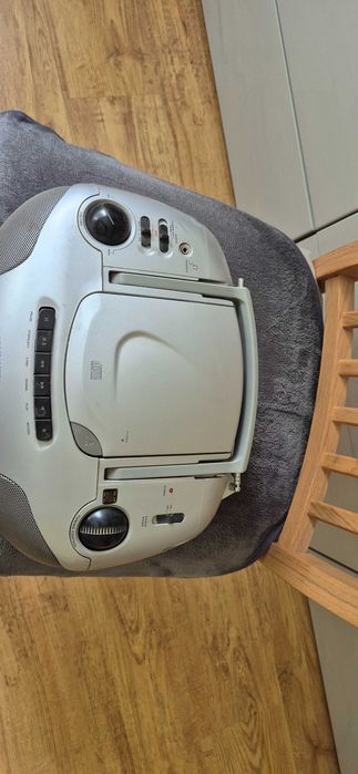Radio magnetofon Tchompson CD