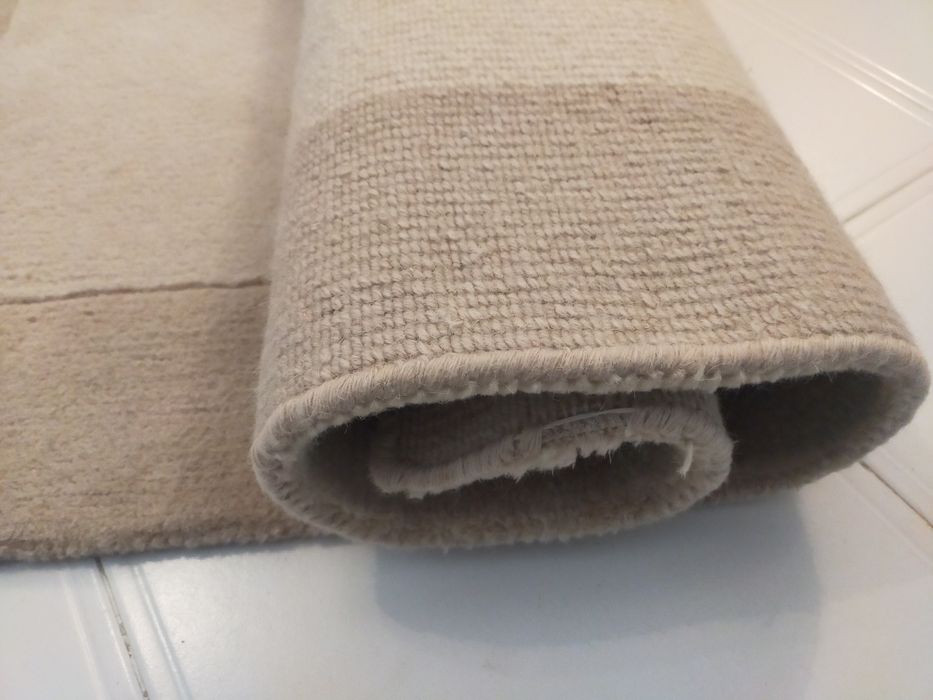 Tapete de lã creme / cru
