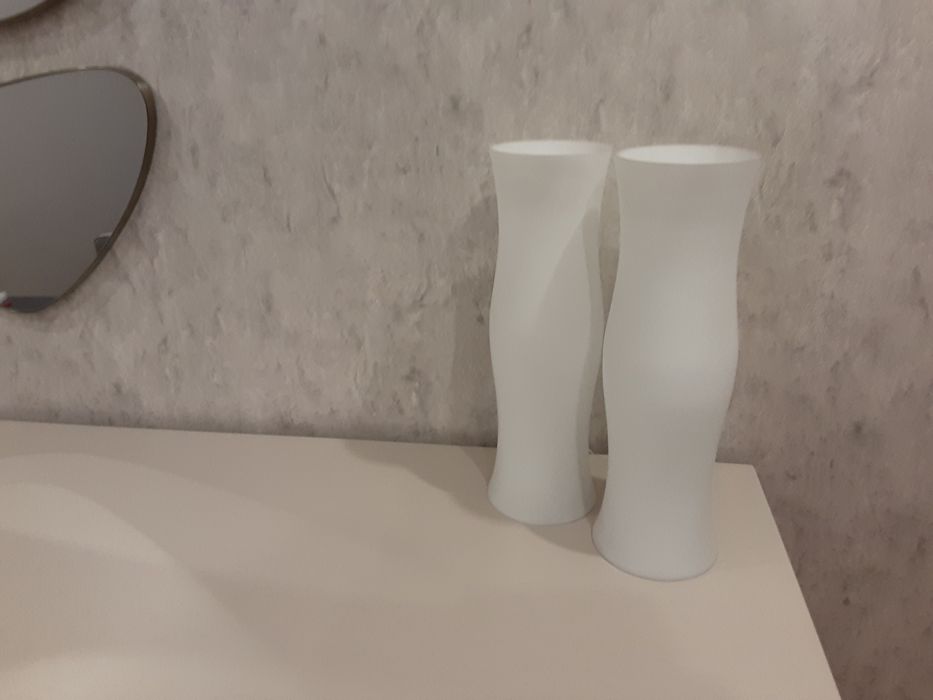 Vende-se 2 biblots candeeiro