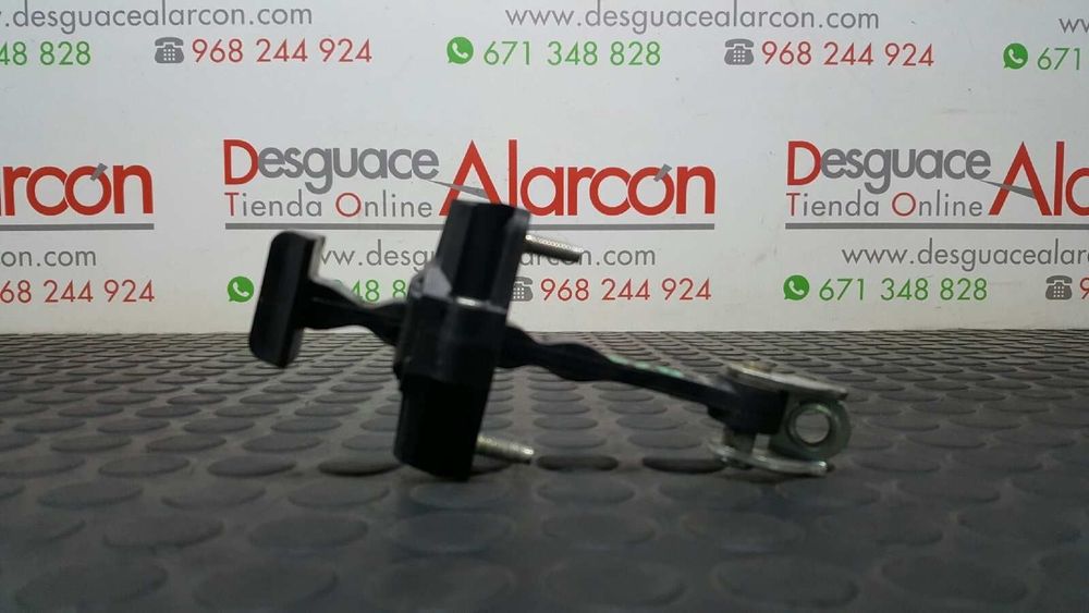 RETENTOR DA PORTA DIANTEIRA DIREITA OPEL COMBO D KASTEN L1H1 2,2T
