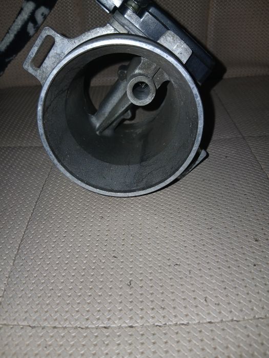 Продам расходомер воздуха на форд эскорт