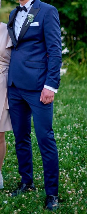 Garnitur smokingowy Giacomo Conti + dodatki