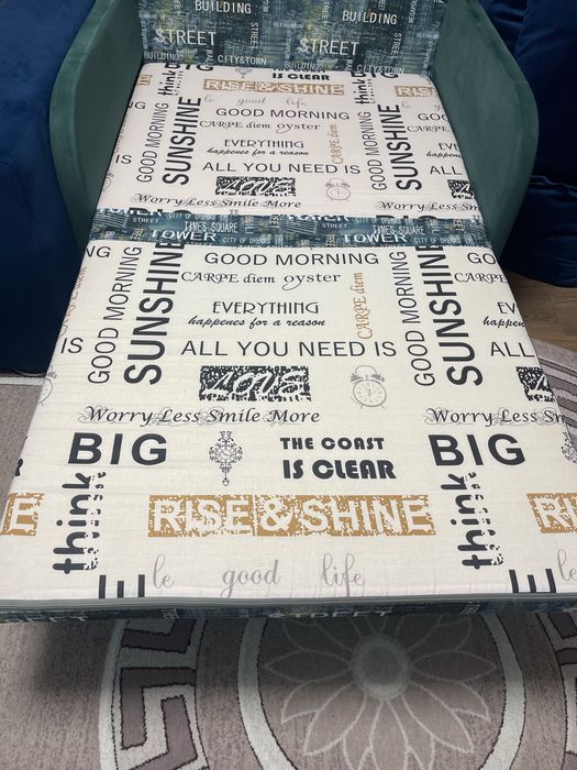 Диван малютка с подушками