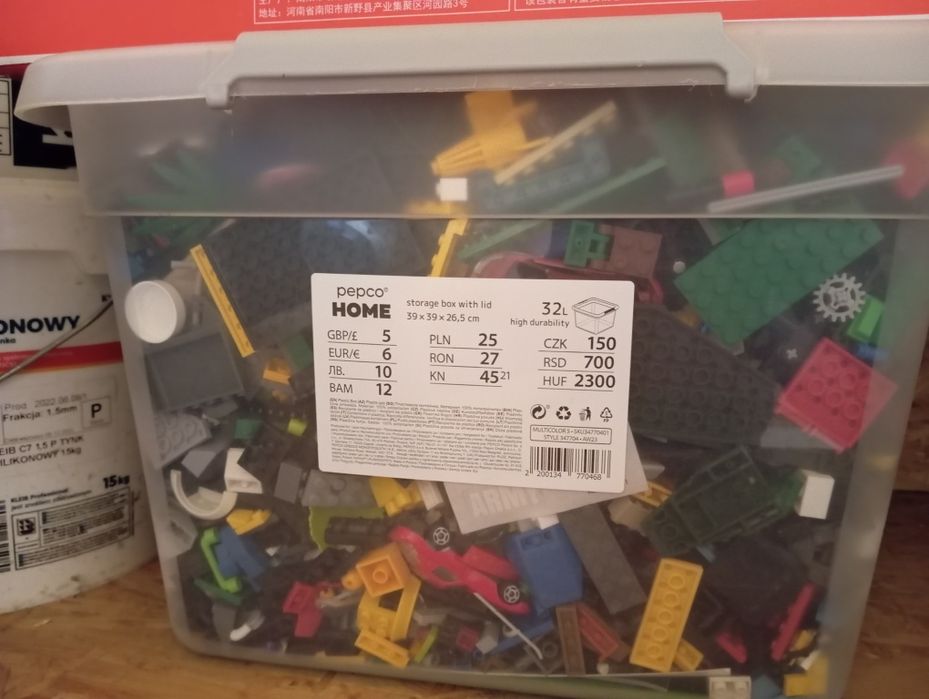 Klocki lego + ksiazeczki