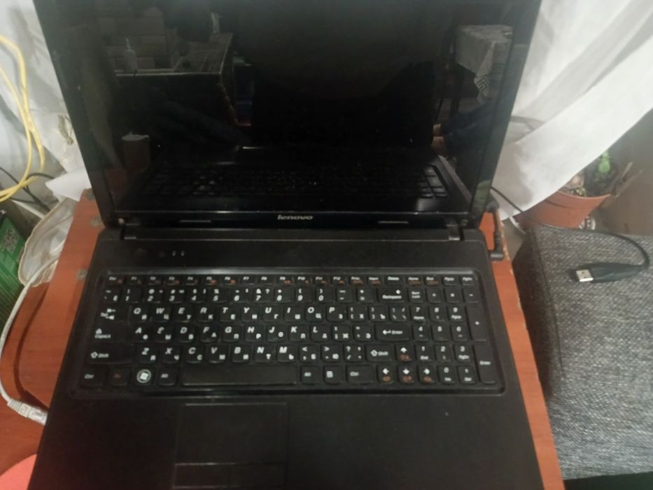 Продам ноутбук lenovo