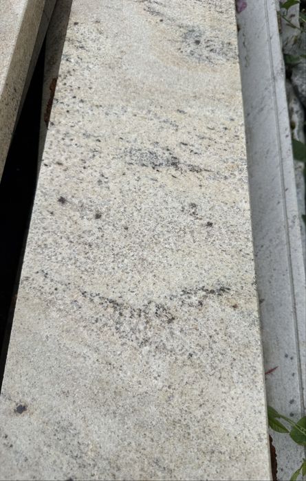 Parapety granitowe