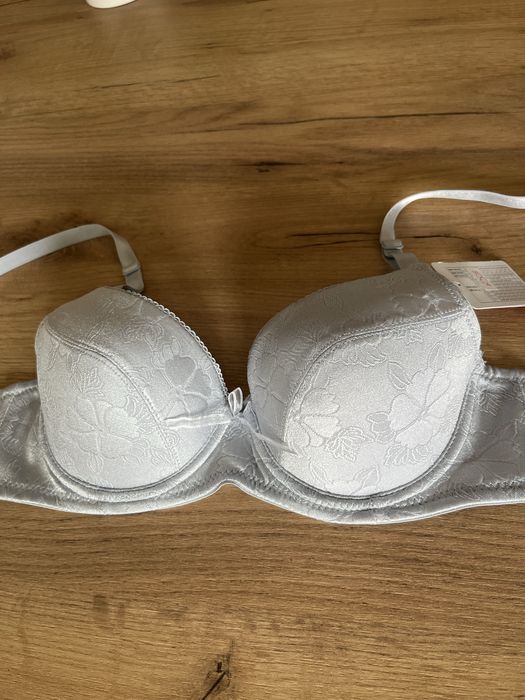 Nowy, piękny biustonosz kolor srebrny r.80B