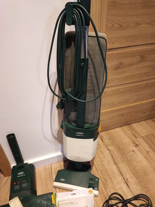 Odkurzacze Vorwerk Kobold 121 + końcówki+worki