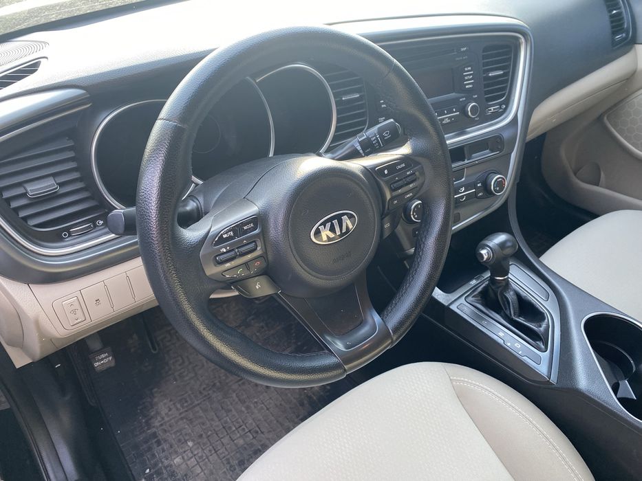 Продам автомобіль Kia Optima 2014