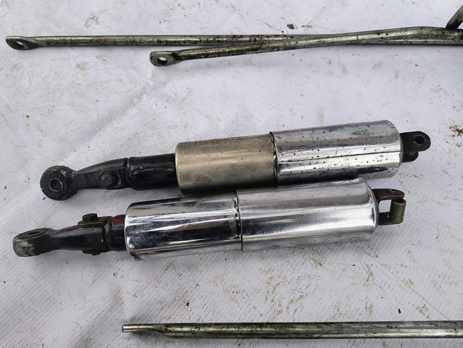 Комплект багажник та амортизатор на Яву старушка