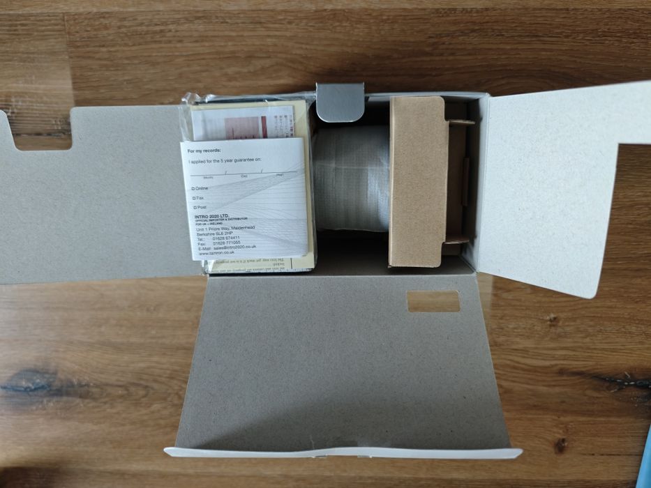 Lente Tamron SP 70-300 mm F/4-5,6 Di VC para CANON USD